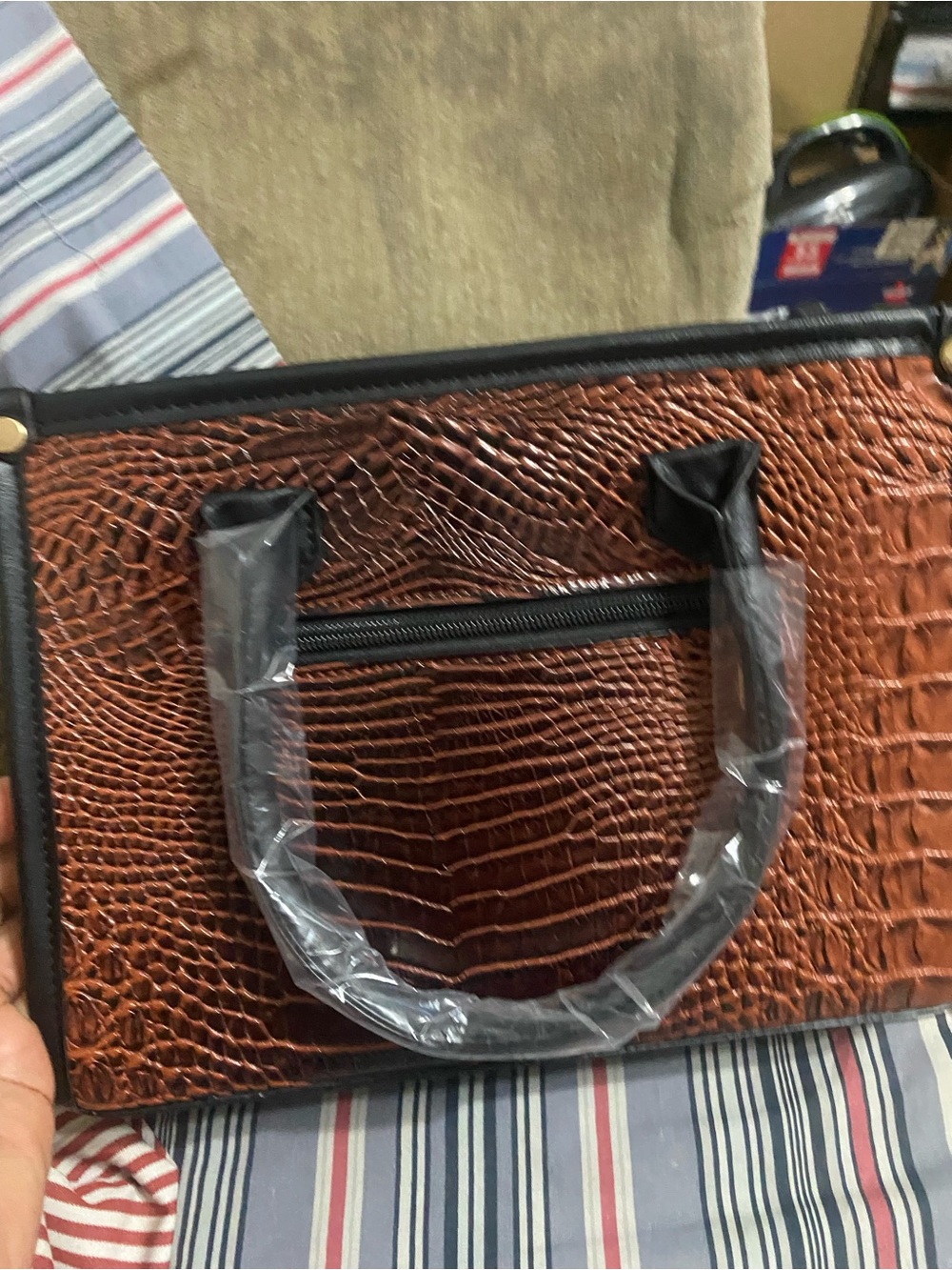 Brown Croc-Texture  Handbag - Stylish Travel Bag